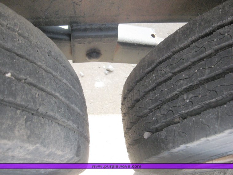 image for item 6406 2000 B-B sprayer trailer