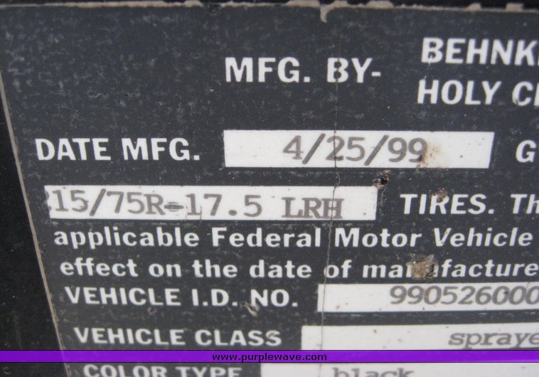 image for item 6406 2000 B-B sprayer trailer