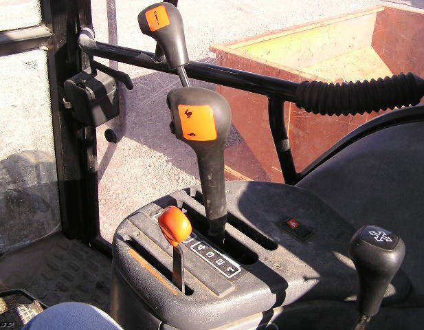 image for item 8377 2002 New Holland TS 110 tractor