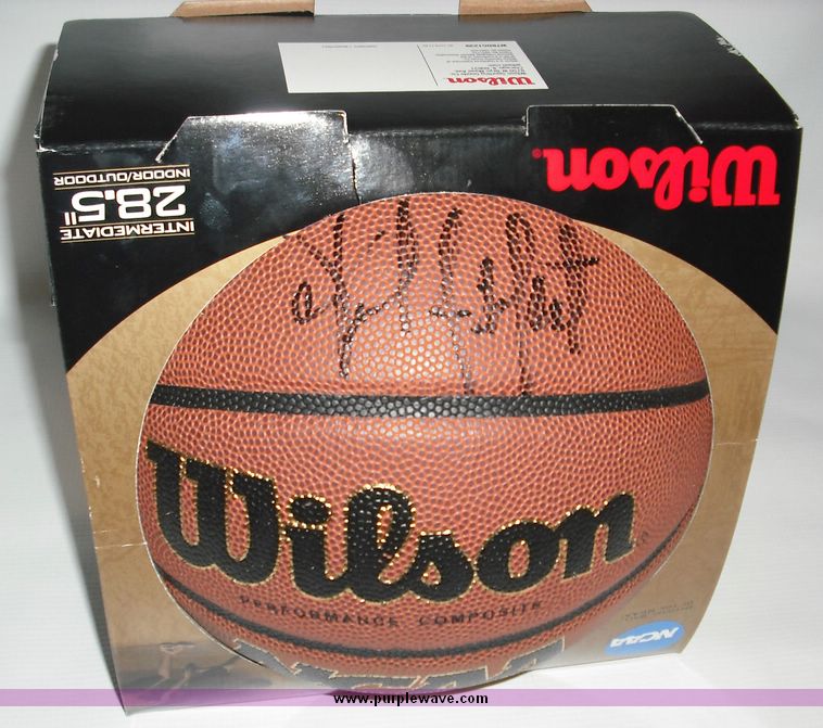 image for item 3034 Autographed basketball