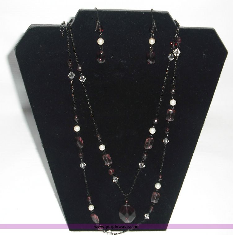 image for item 8856 Premier designs love me tender black nickle plated with glass beads