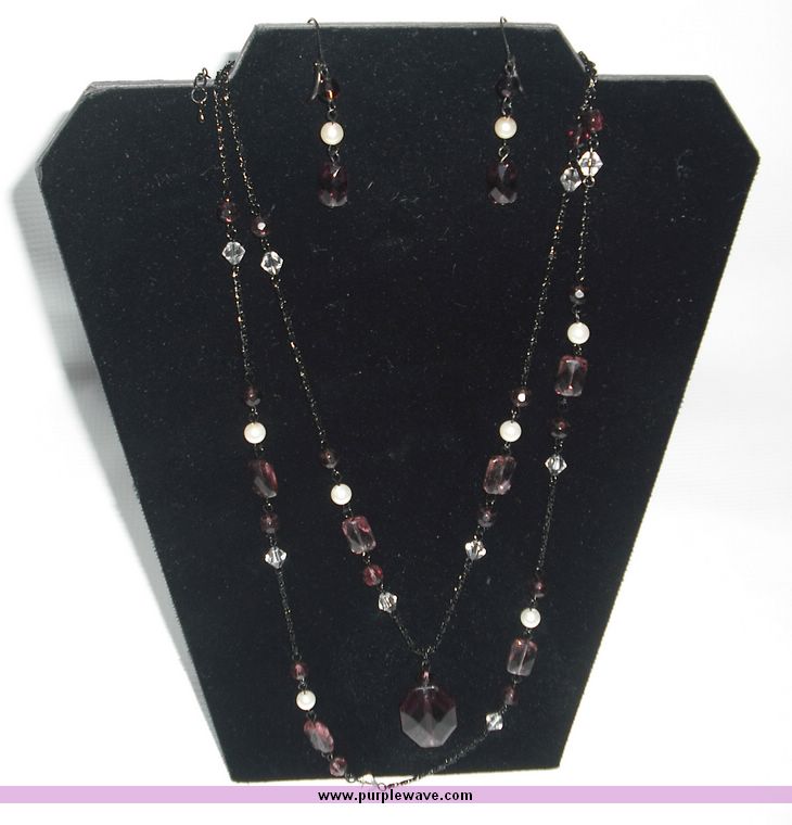 image for item 8856 Premier designs love me tender black nickle plated with glass beads