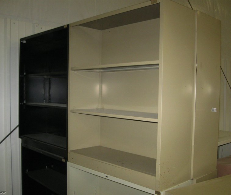 image for item 6510 (18) metal shelving units