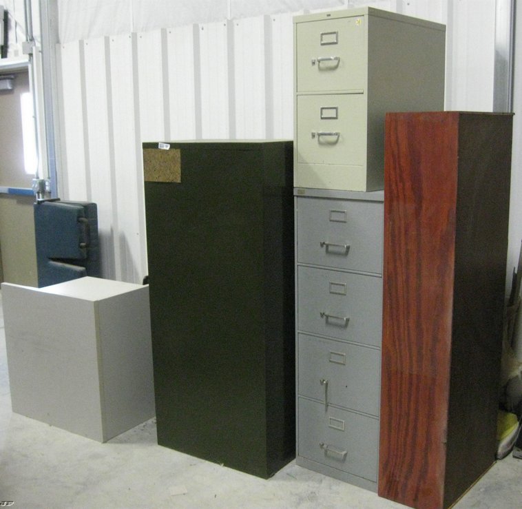 image for item 6513 Assorted office furnature