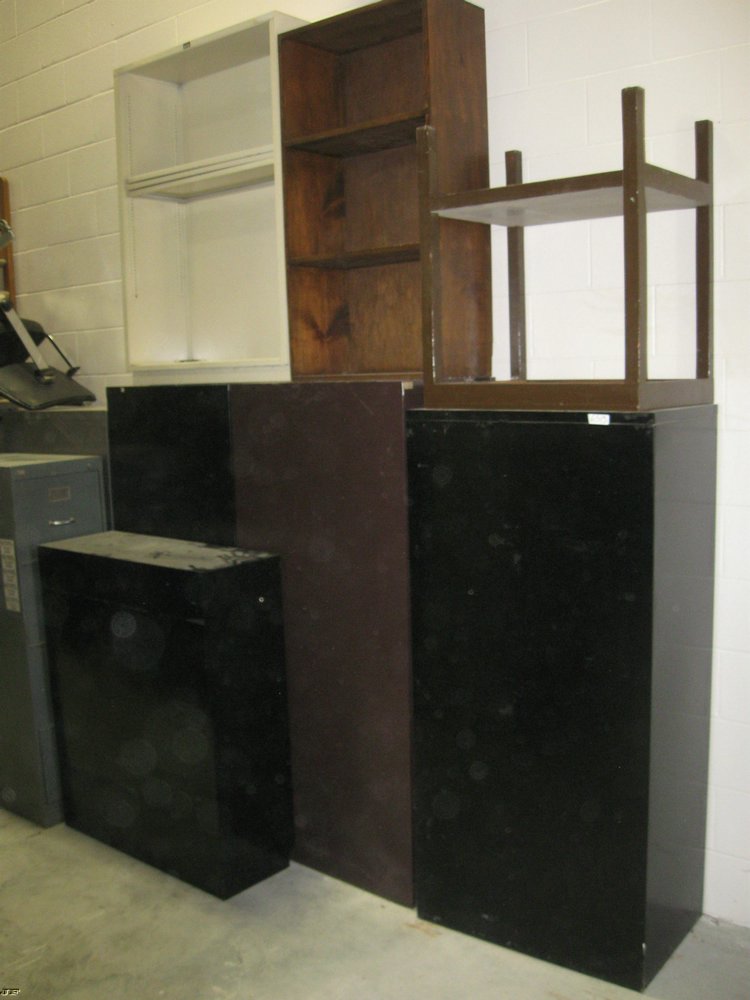 image for item 6513 Assorted office furnature