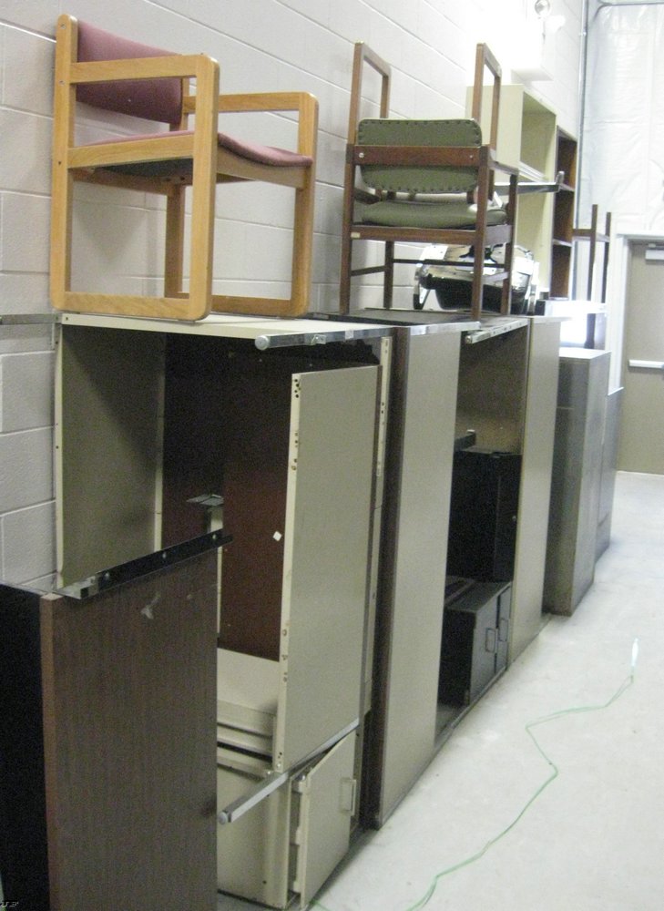 image for item 6513 Assorted office furnature