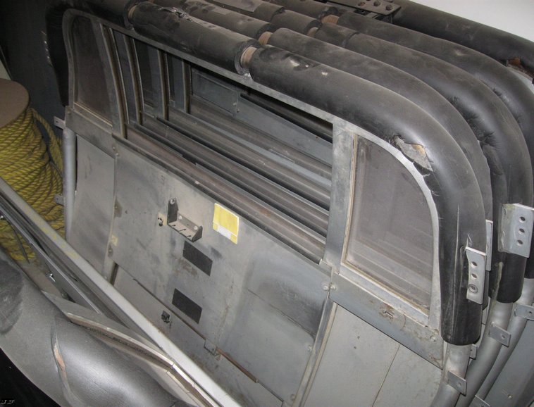 image for item 6520 (15) prisoner partitions