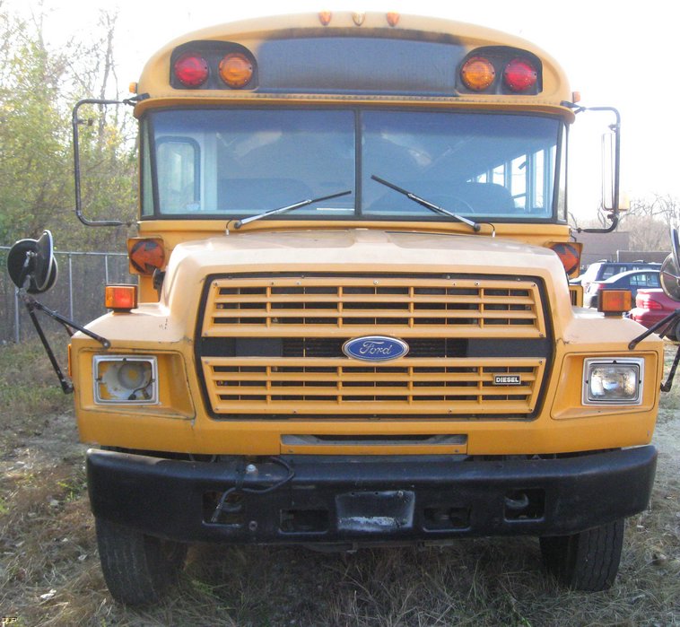 image for item 6521 1993 Ford COWLSB700F 66 passenger school bus