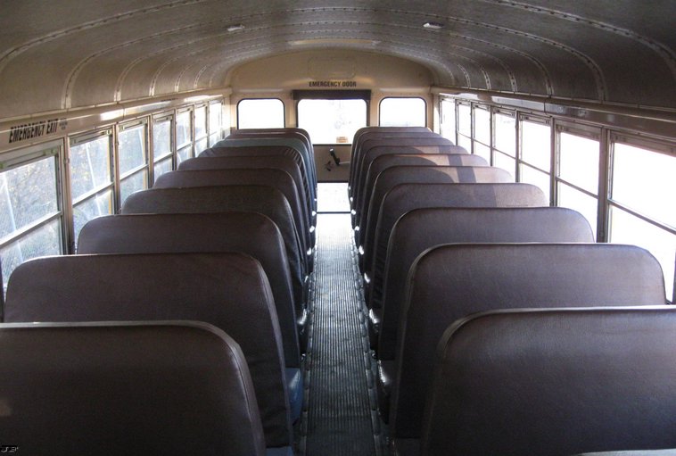 image for item 6522 1998 International 3800 66 passenger school bus