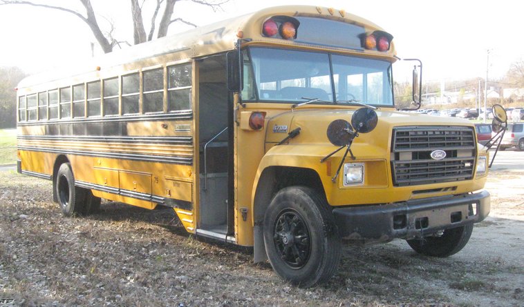 image for item 6523 1993 Ford COWLSB700F 66 passenger school bus