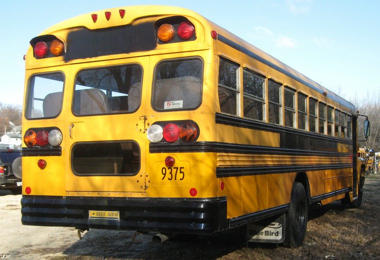 image for item 6523 1993 Ford COWLSB700F 66 passenger school bus