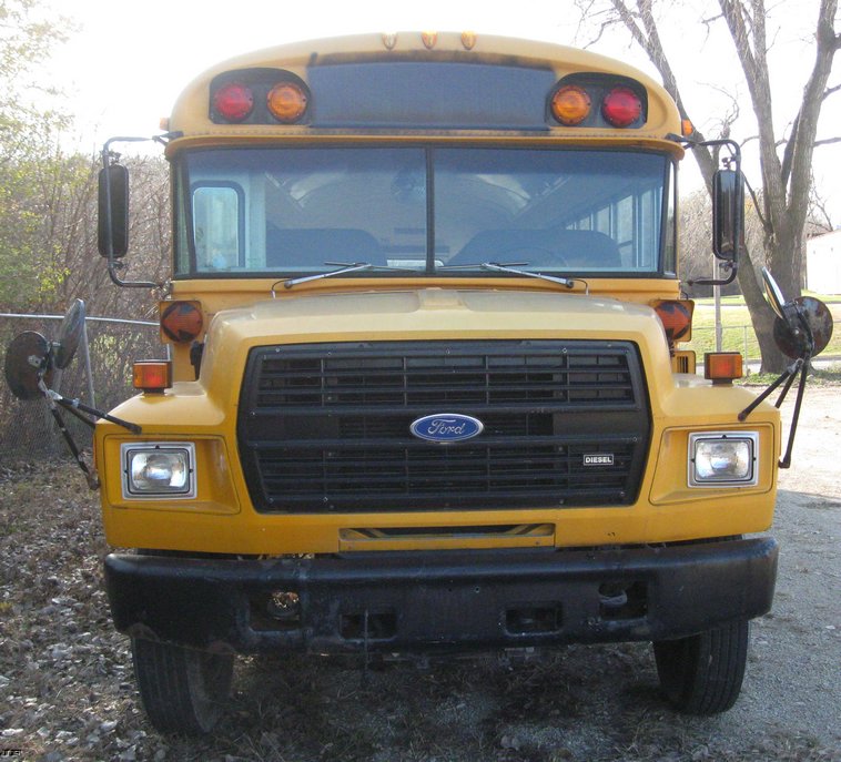 image for item 6523 1993 Ford COWLSB700F 66 passenger school bus