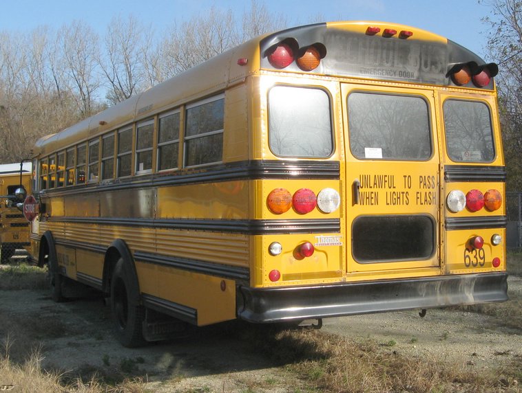 image for item 6525 2000 Thomas 65 passenger school bus