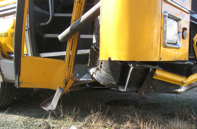 image for item 6525 2000 Thomas 65 passenger school bus