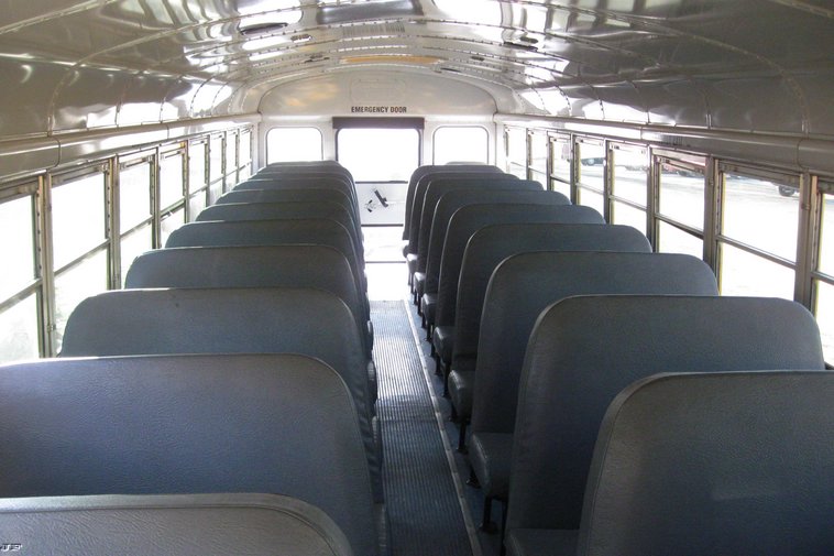 image for item 6525 2000 Thomas 65 passenger school bus