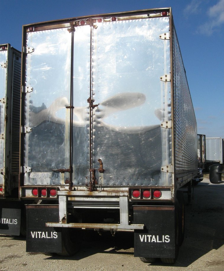 image for item 6530 1971 Great Dane 810T40 43.5' dry van trailer