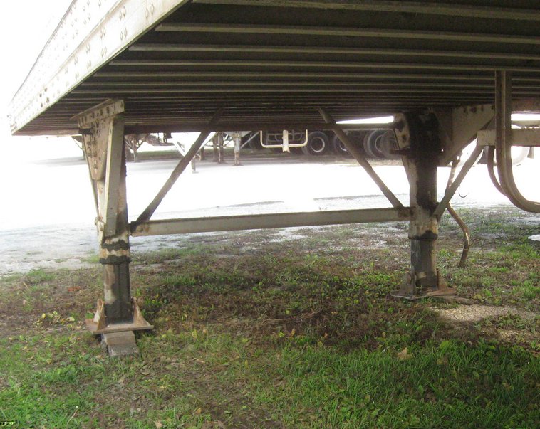 image for item 6540 1972 Great Dane 42' dry van trailer