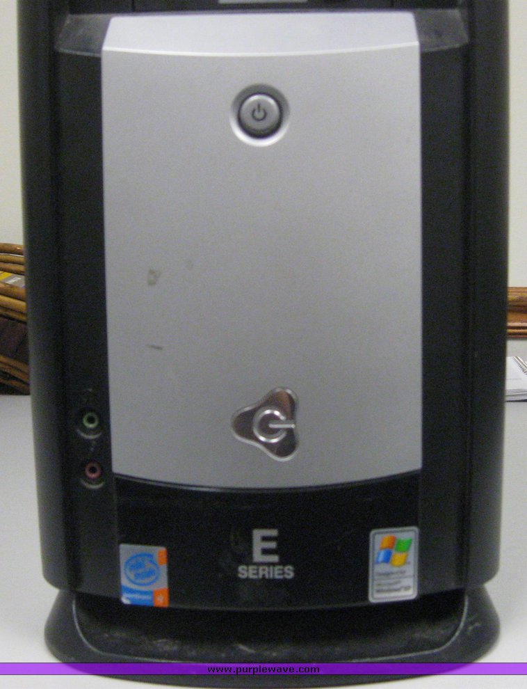 image for item 6571 (25) Gateway E-series computers