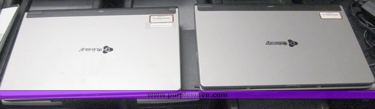 image for item 6576 (2) Gateway M210 laptop computers