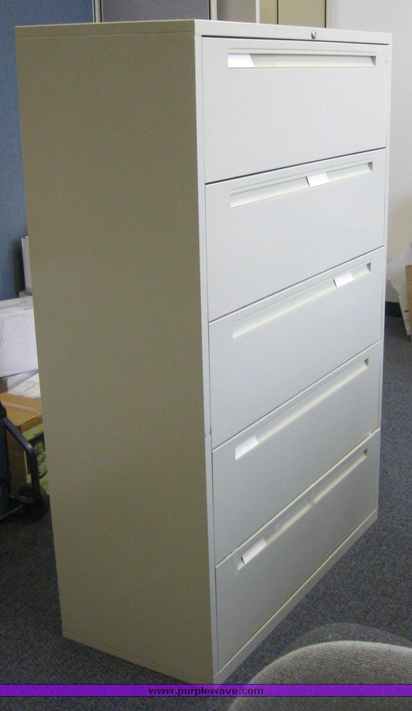 image for item 6577 Assorted furniture