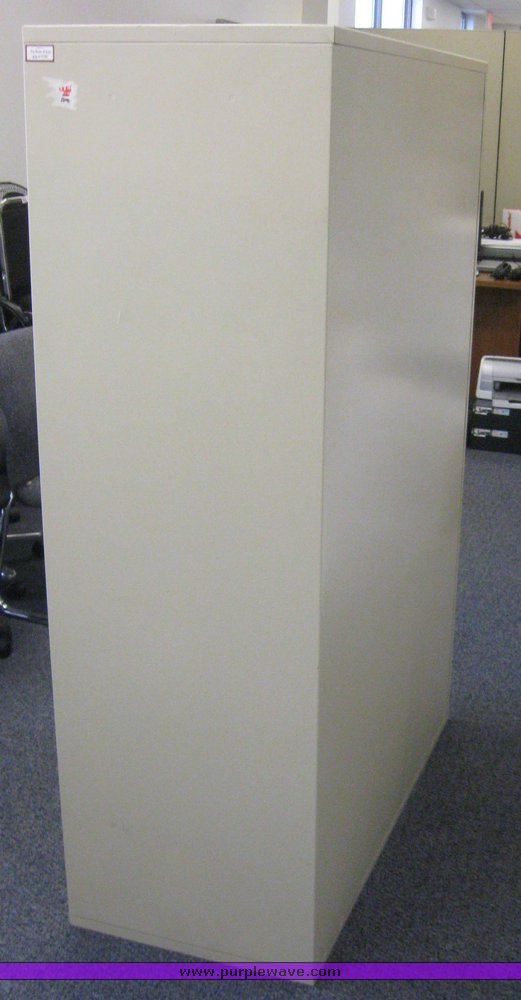 image for item 6577 Assorted furniture