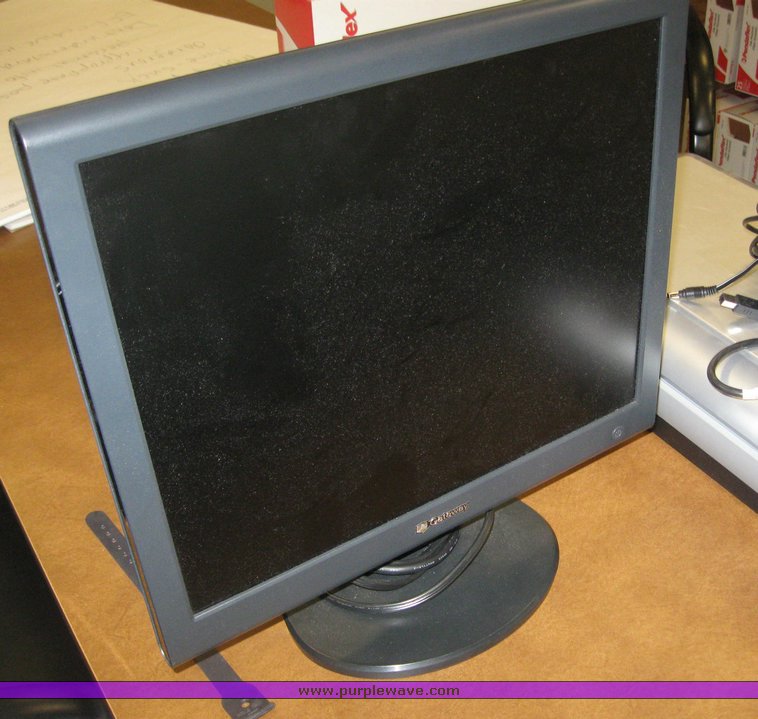 image for item 6580 (2) Gateway computers