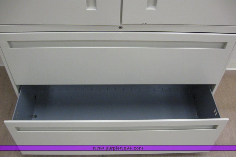 image for item 6592 Metal filing cabinet