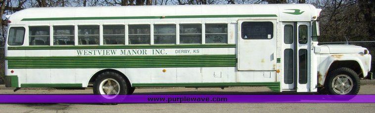 image for item 1000 1973 Ford Blue Bird bus