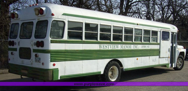 image for item 1000 1973 Ford Blue Bird bus