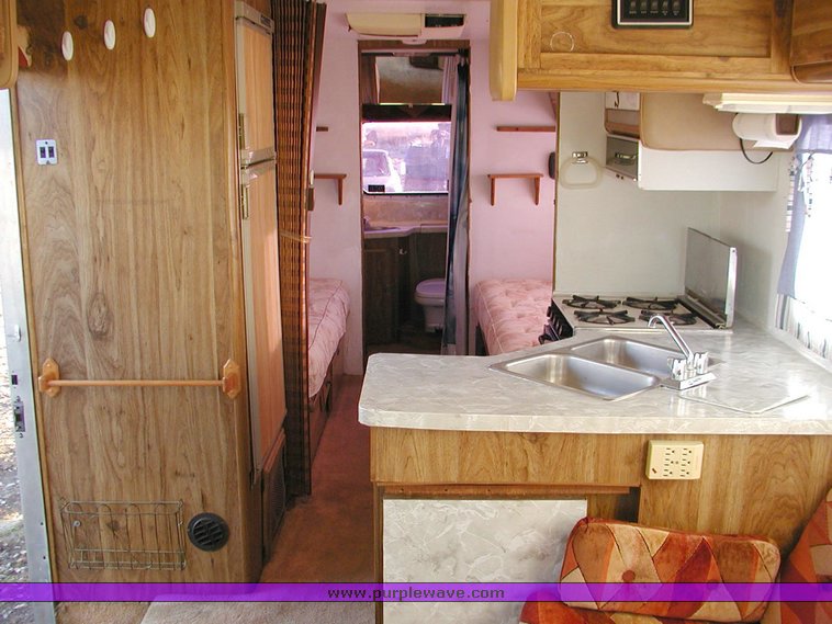 image for item 1100 1981 Pace Arrow Class A motor home