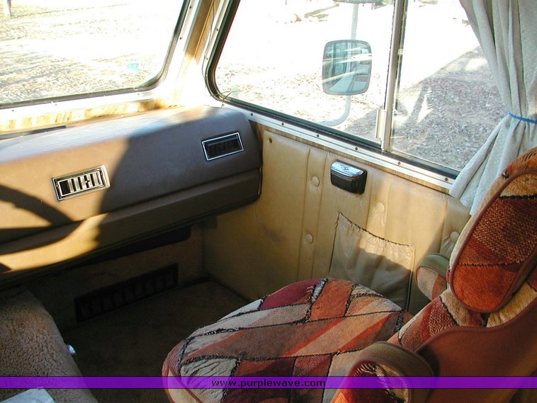image for item 1100 1981 Pace Arrow Class A motor home