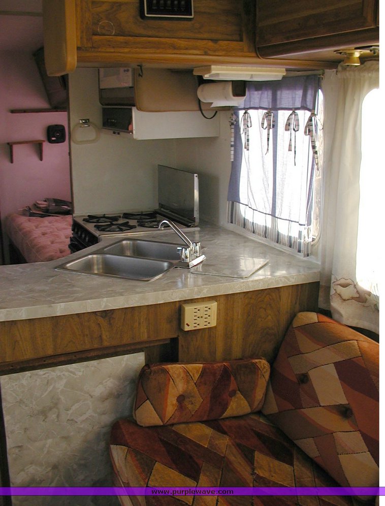 image for item 1100 1981 Pace Arrow Class A motor home