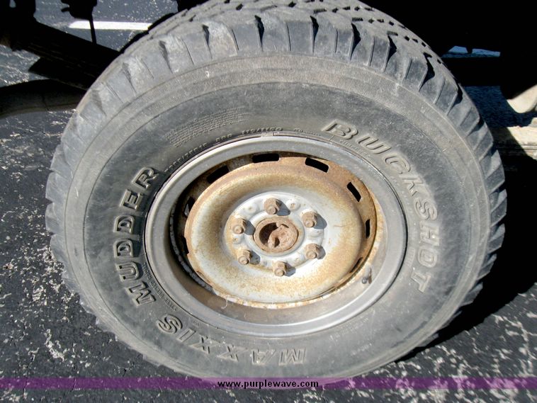 image for item 3967 1988 Chevrolet Silverado K2500 single cab pickup