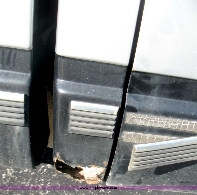 image for item 3967 1988 Chevrolet Silverado K2500 single cab pickup