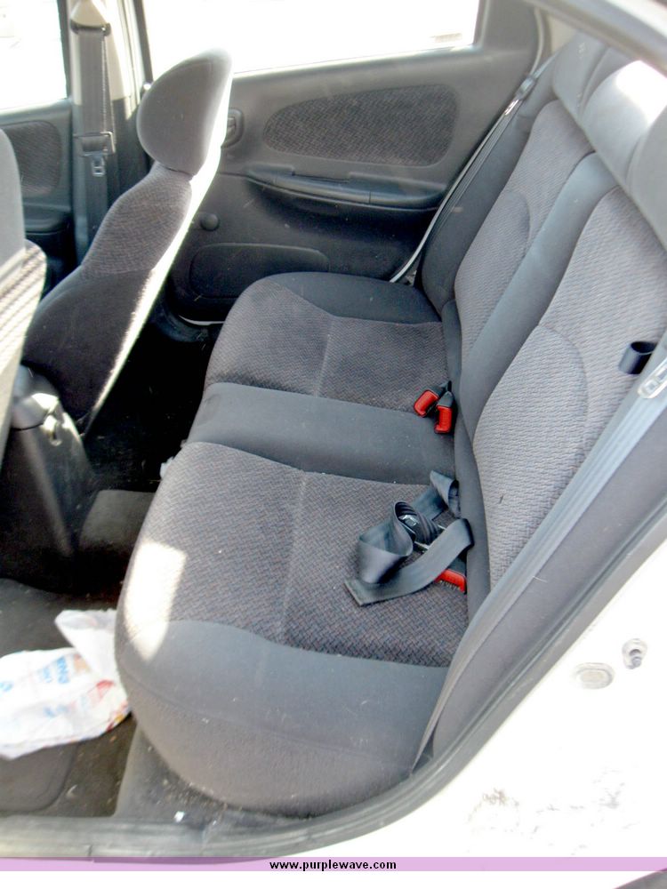 image for item 3968 2000 Plymouth Neon