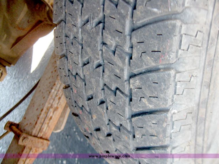 image for item 3969 1987 GMC V2500