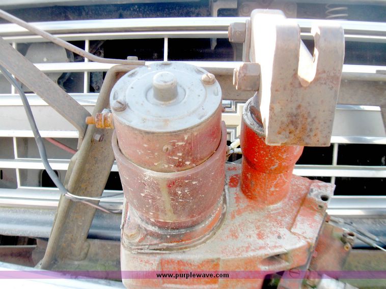 image for item 3969 1987 GMC V2500