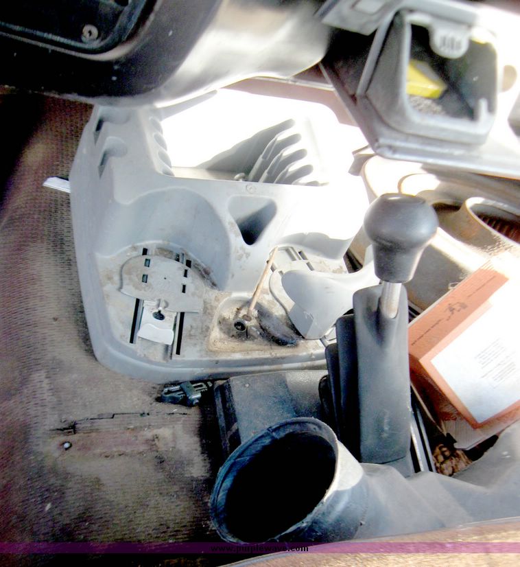 image for item 3969 1987 GMC V2500