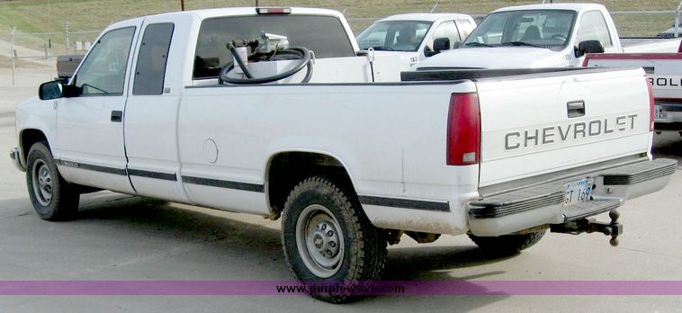 image for item 4287 1997 Chevrolet C2500