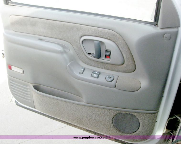 image for item 4287 1997 Chevrolet C2500