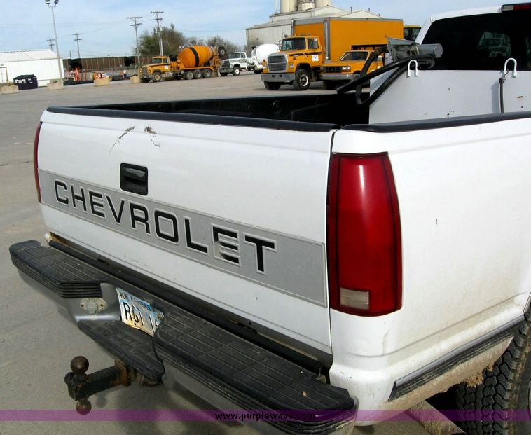 image for item 4287 1997 Chevrolet C2500