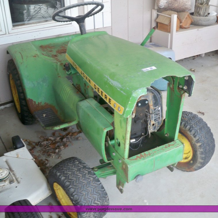 image for item 5172 John Deere 110 lawn mower