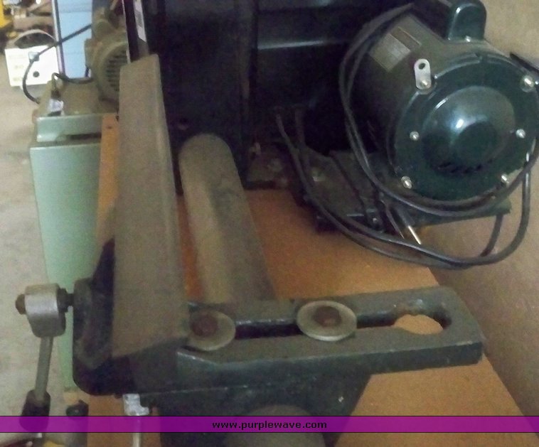 image for item 5183 Central Machinery wood lathe