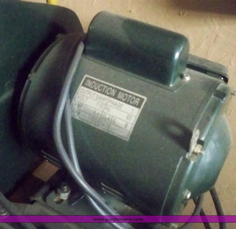 image for item 5183 Central Machinery wood lathe