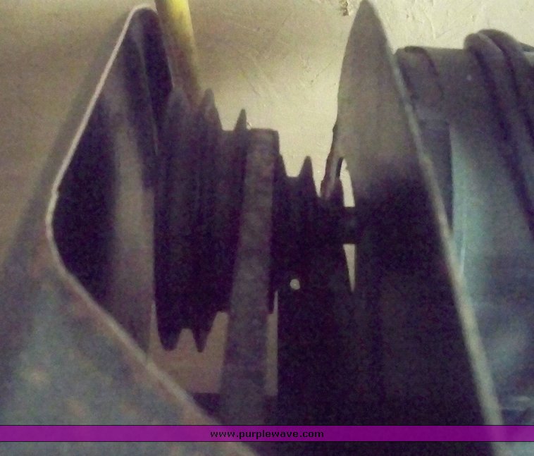 image for item 5183 Central Machinery wood lathe