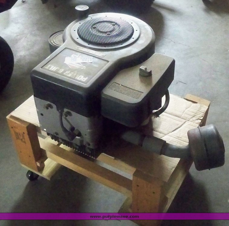 image for item 5186 Briggs and Stratton 11 hp gas engine