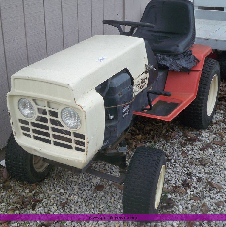 Montgomery Ward lawn mower in Winfield, KS Item 5189 sold Purple Wave