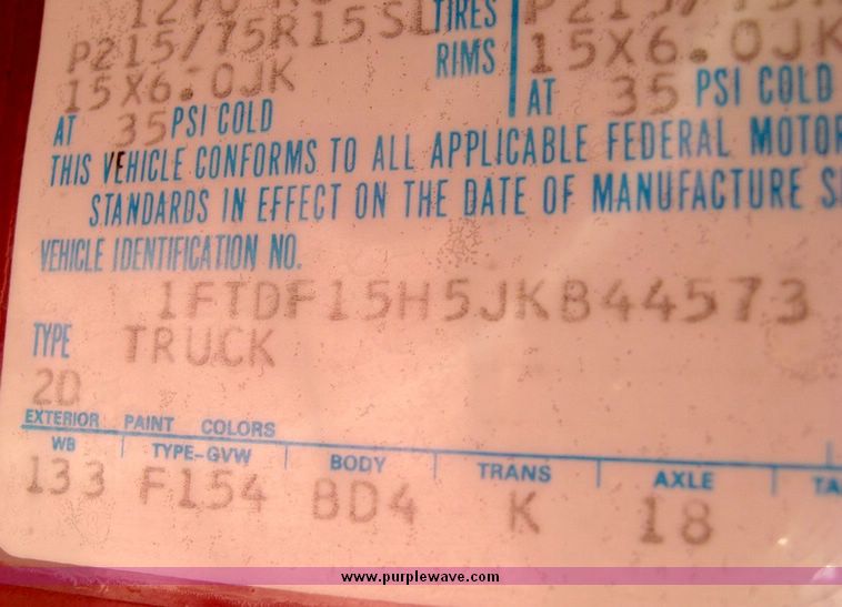 image for item 6414 1988 Ford F-150 pickup truck