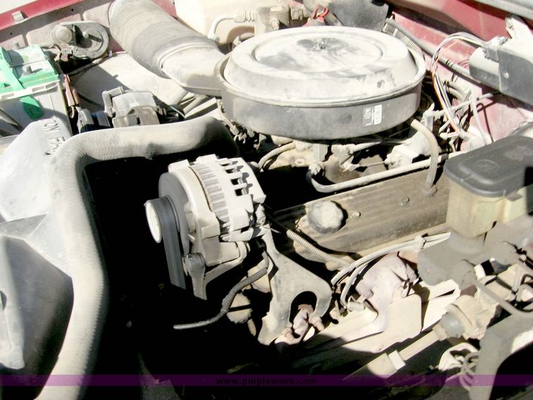 image for item 6417 1991 Chevrolet C1500 pickup truck