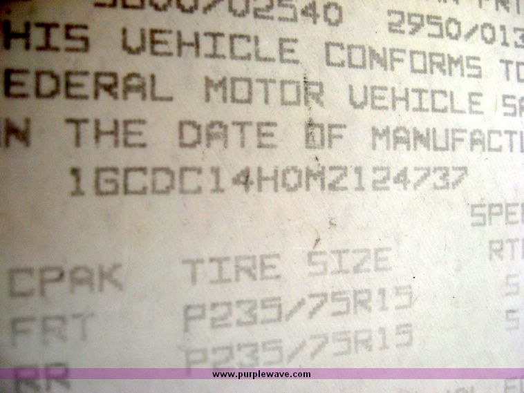 image for item 6417 1991 Chevrolet C1500 pickup truck